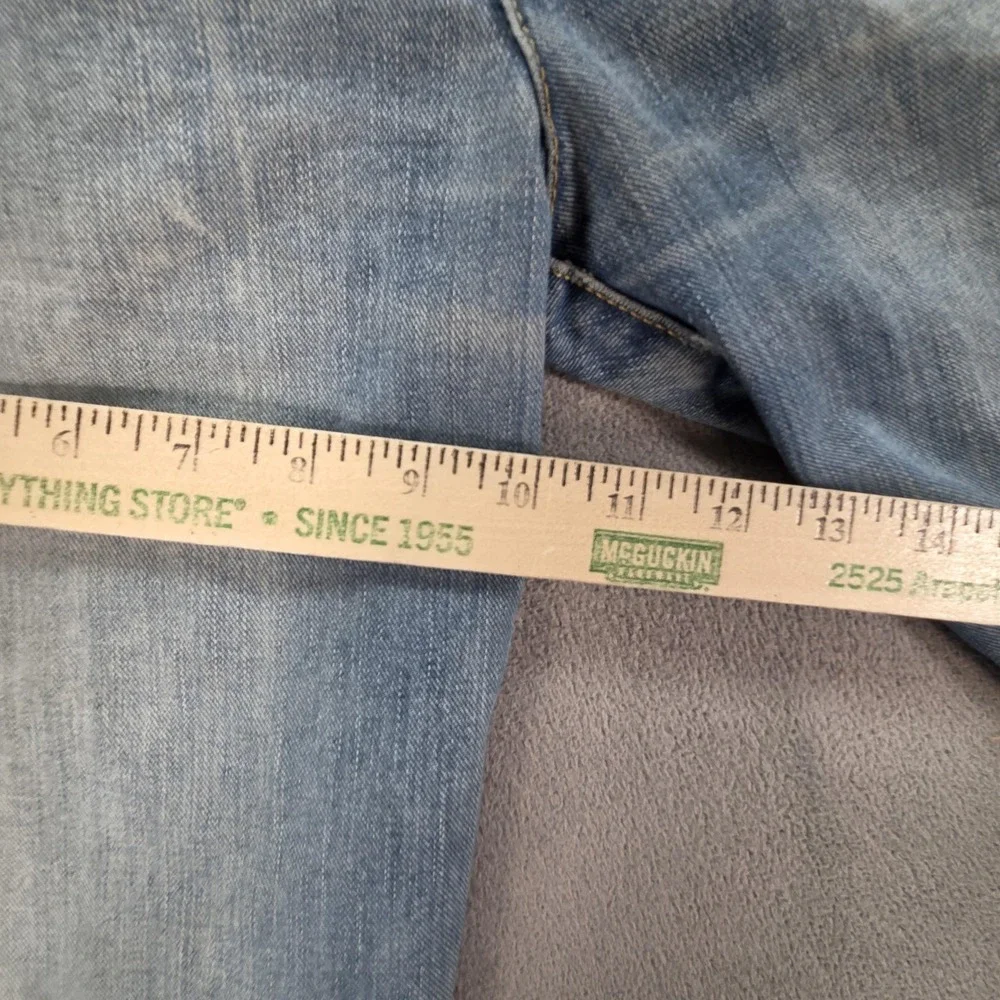 VTG Levis Engineered Jeans Mens Blue Light Wash Straight Twisted Fits‎ 28x31
